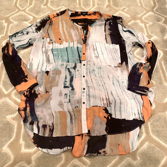 Mossimo Supply Co. Tops - Super flattering Mossimo long back blouse